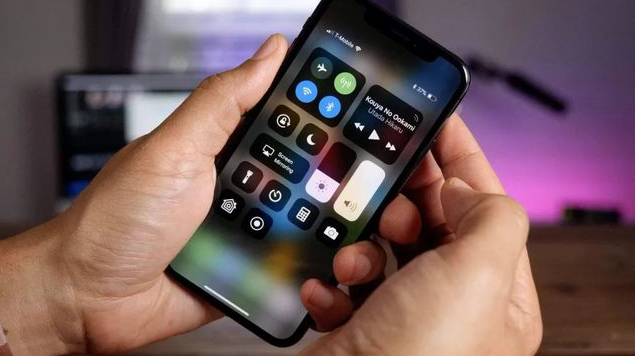 襄城苹果手机维修分享iPhone 12信号差怎么办 