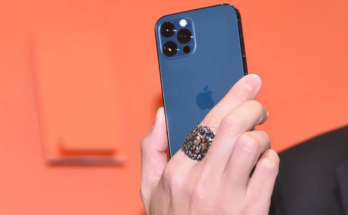 襄城苹果手机维修分享iPhone12系列重启方法教程 